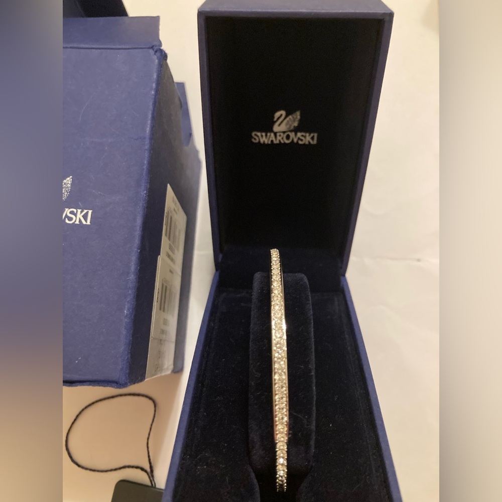 Swarovski Crystal Eyeliner Bangle